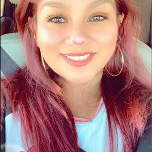 Meet your Posher, Isa